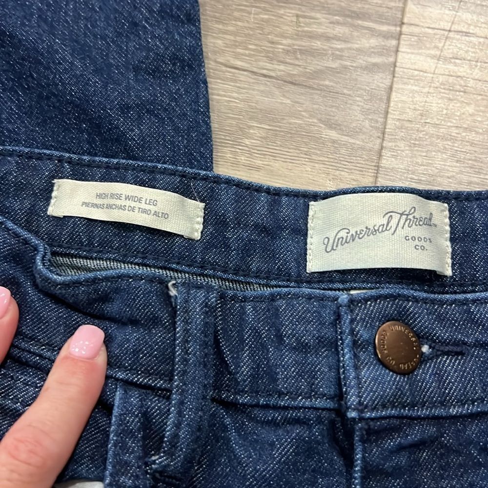 Universal Thread Jeans - Picture 2 of 3